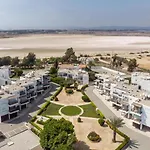 Yialos Village By Cybarco Lägenhet Larnaca